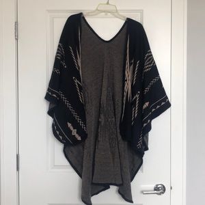 NAVY AZTEC PRINT WRAP
